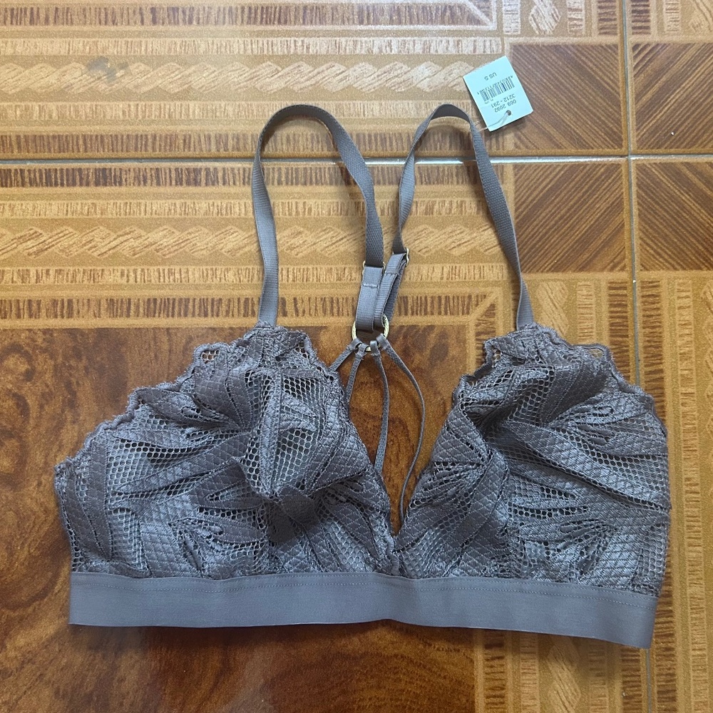 NWT Aeri Lace Bralette Size Small